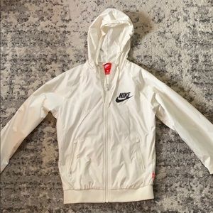Creme Nike windbreaker